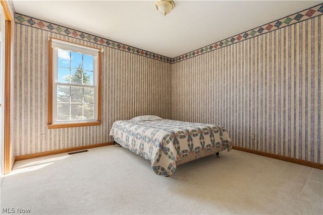 3472 Deer Trace Avenue NW, Canton, OH 44708