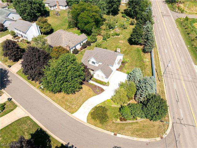 3472 Deer Trace Avenue NW, Canton, OH 44708