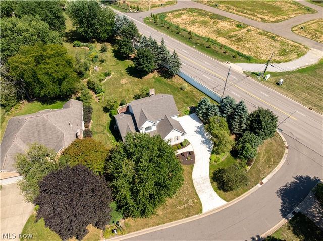 3472 Deer Trace Avenue NW, Canton, OH 44708