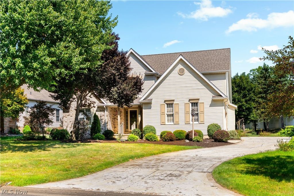 3472 Deer Trace Avenue NW, Canton, OH 44708