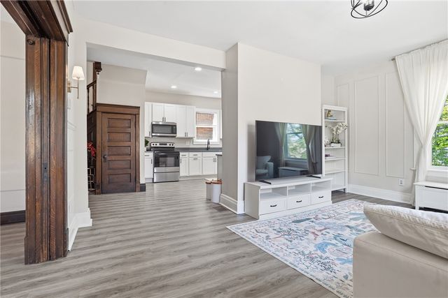 51 N Linwood Ave, Crafton, PA 15205