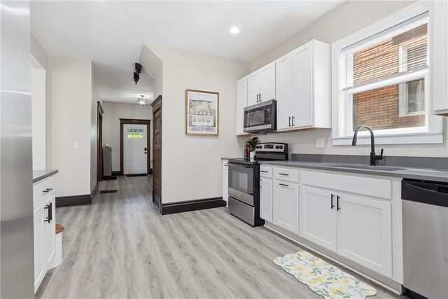 51 N Linwood Ave, Crafton, PA 15205