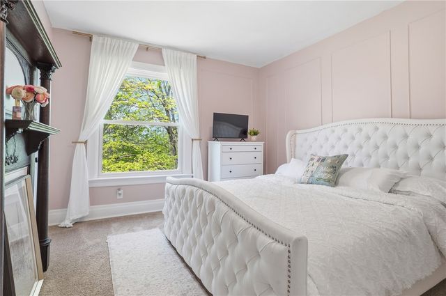51 N Linwood Ave, Crafton, PA 15205