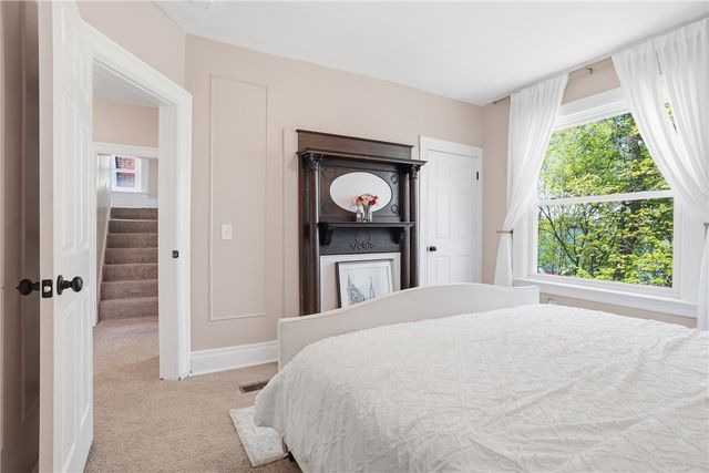 51 N Linwood Ave, Crafton, PA 15205