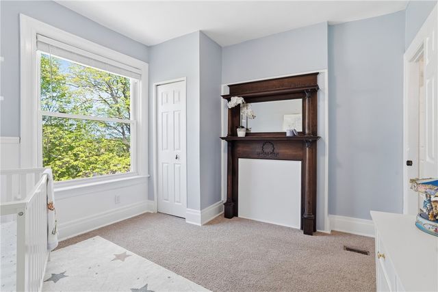 51 N Linwood Ave, Crafton, PA 15205
