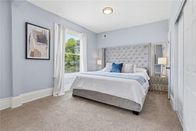 51 N Linwood Ave, Crafton, PA 15205