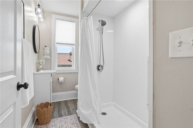 51 N Linwood Ave, Crafton, PA 15205