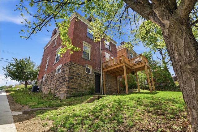 51 N Linwood Ave, Crafton, PA 15205