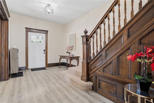 51 N Linwood Ave, Crafton, PA 15205