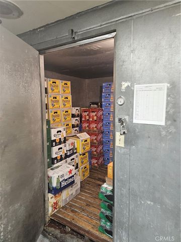 7111 Pacific Boulevard, Huntington Park, CA 90255