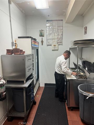 7111 Pacific Boulevard, Huntington Park, CA 90255