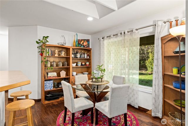 4710 17th Ave NW, Olympia, WA 98502