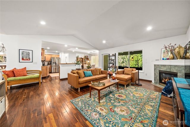 4710 17th Ave NW, Olympia, WA 98502