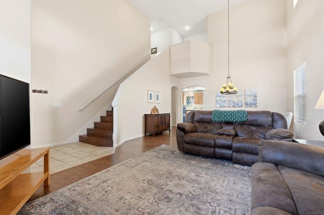 3947 E Cambridge Avenue, Visalia, CA 93292