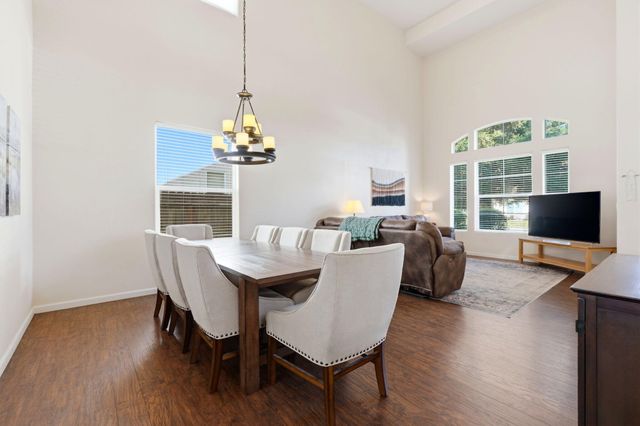 3947 E Cambridge Avenue, Visalia, CA 93292