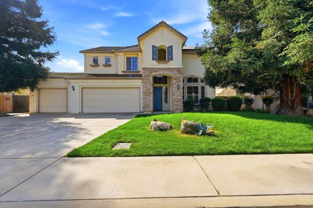 3947 E Cambridge Avenue, Visalia, CA 93292