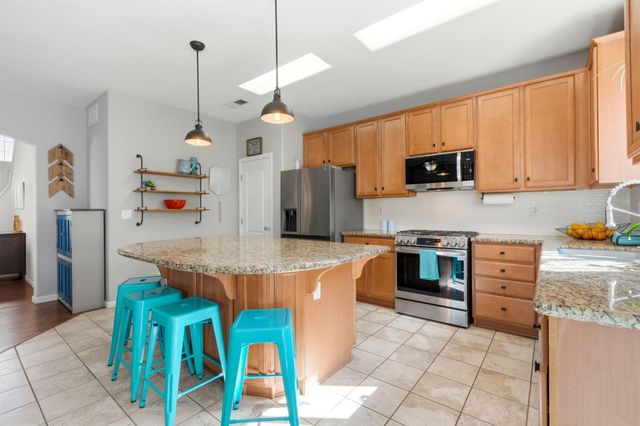 3947 E Cambridge Avenue, Visalia, CA 93292