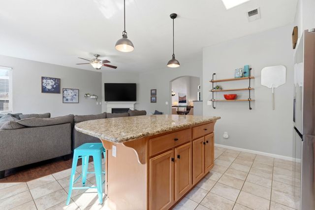 3947 E Cambridge Avenue, Visalia, CA 93292