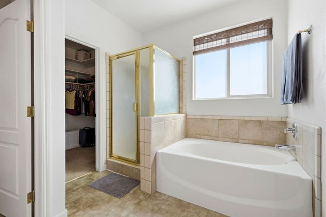 3947 E Cambridge Avenue, Visalia, CA 93292