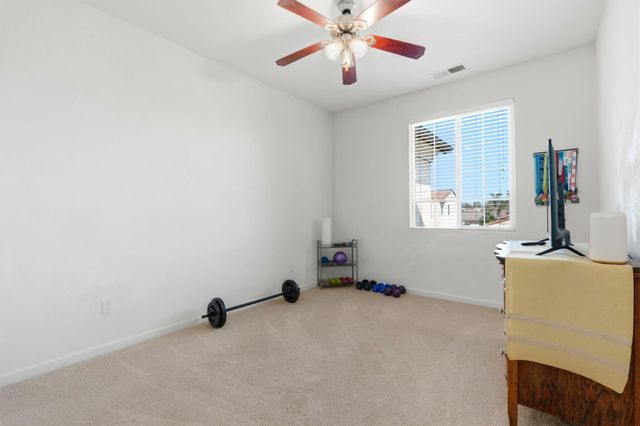 3947 E Cambridge Avenue, Visalia, CA 93292