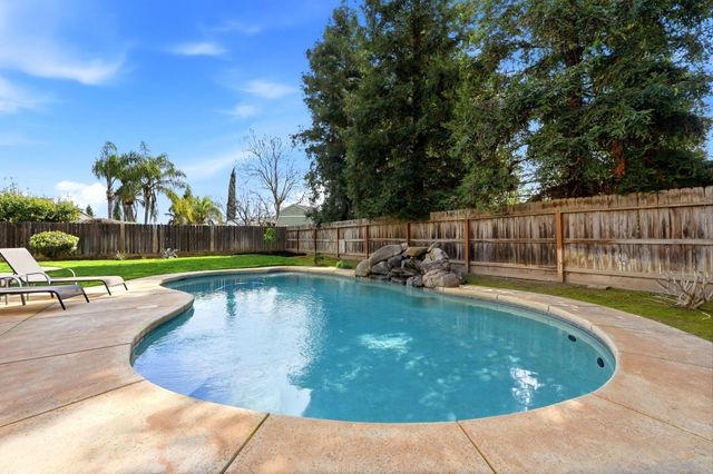 3947 E Cambridge Avenue, Visalia, CA 93292