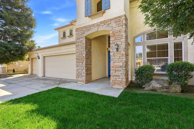 3947 E Cambridge Avenue, Visalia, CA 93292