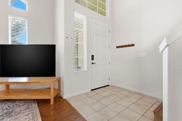 3947 E Cambridge Avenue, Visalia, CA 93292