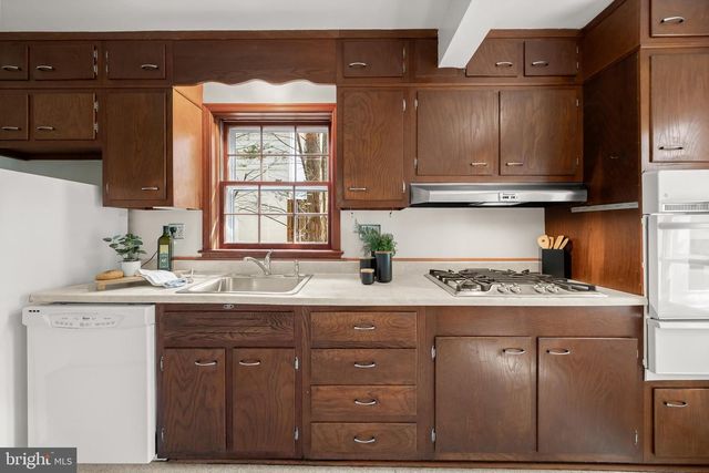 5100 WISSIOMING RD, Bethesda, MD 20816