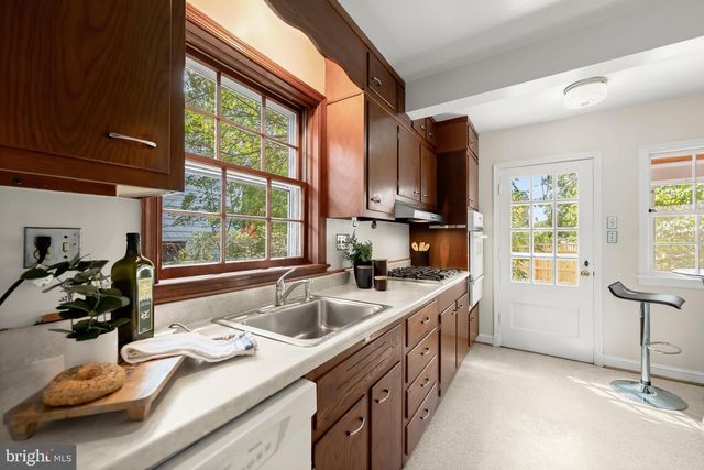 5100 WISSIOMING RD, Bethesda, MD 20816