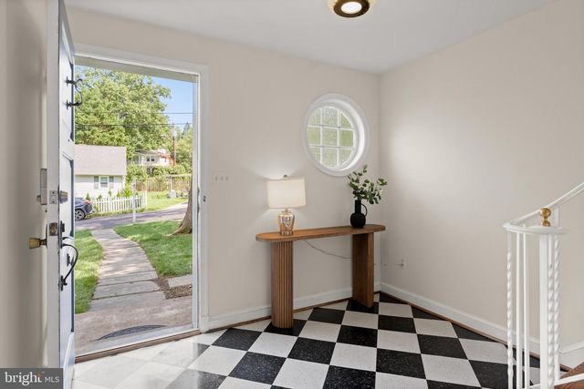 5100 WISSIOMING RD, Bethesda, MD 20816