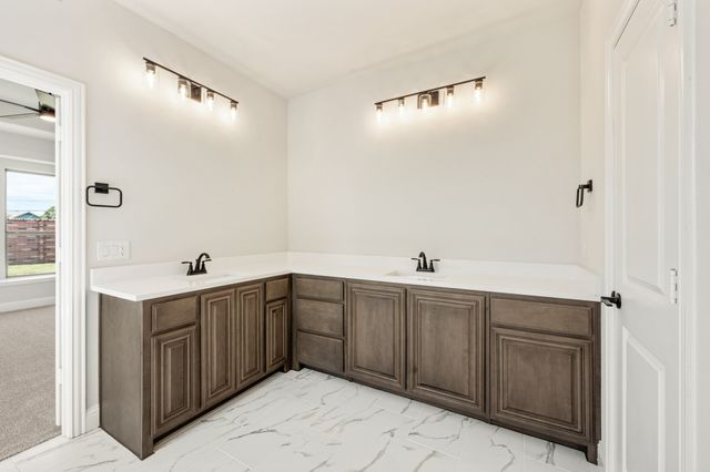 721 Seahawk Street, Joshua, TX 76058