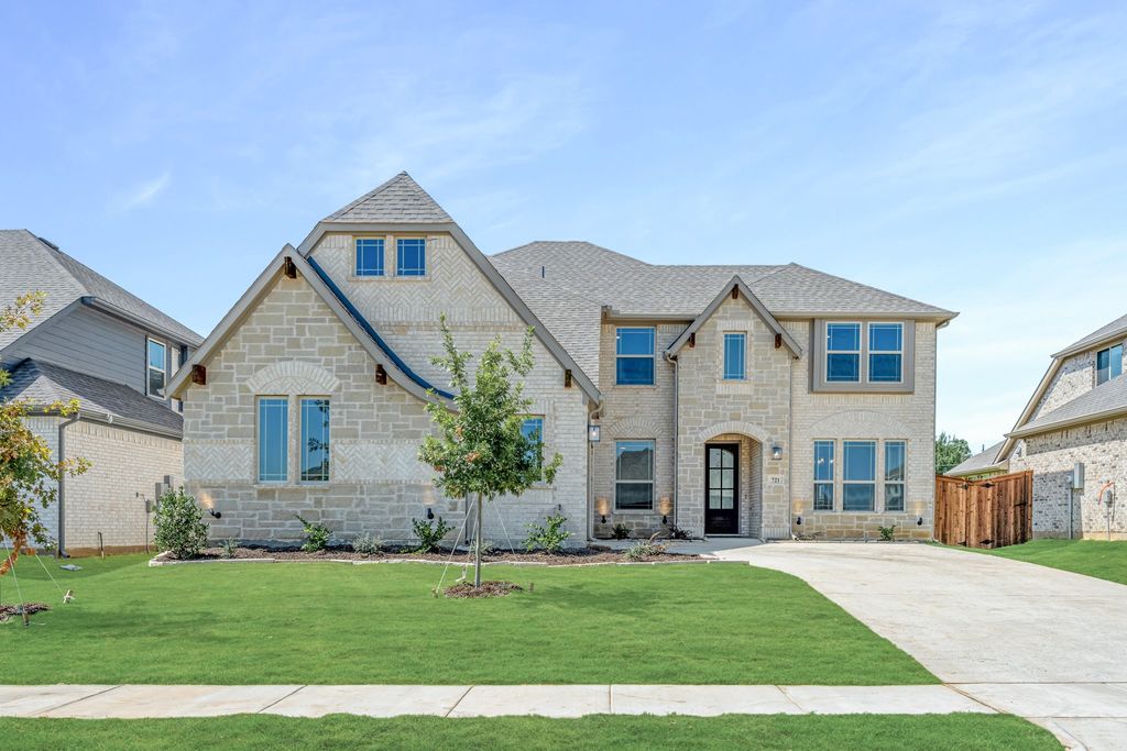 721 Seahawk Street, Joshua, TX 76058
