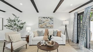8680 Villa La Jolla Dr 4, La Jolla, CA 92037