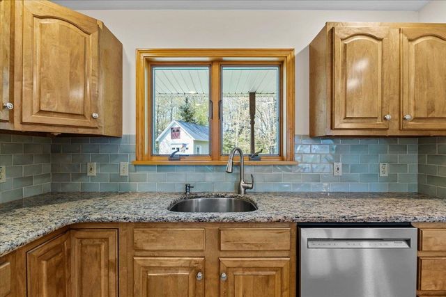 826 Trombley Hill Road, Hyde Park, VT 05655