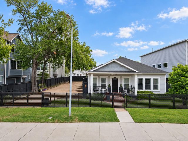 827 W 19th Street, Houston, TX 77008