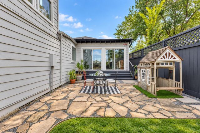 827 W 19th Street, Houston, TX 77008