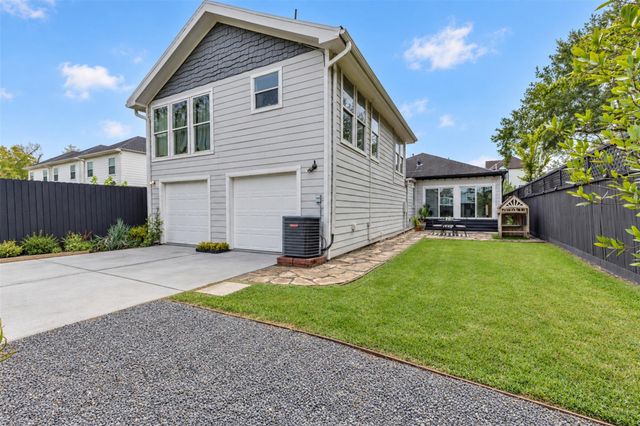 827 W 19th Street, Houston, TX 77008