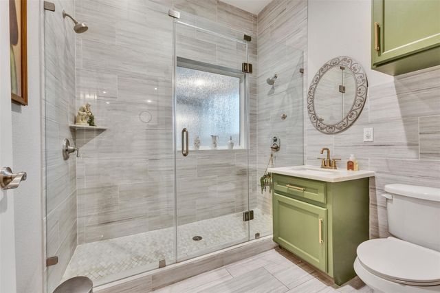 827 W 19th Street, Houston, TX 77008