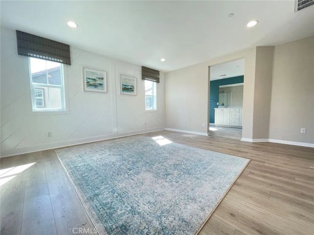 16025 Symphony Ln, Fontana, CA 92336