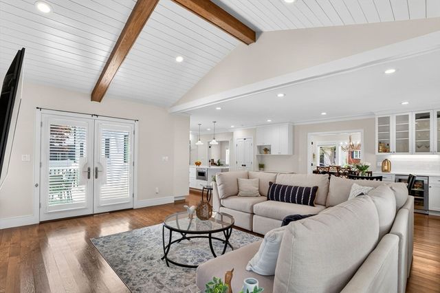 11 Haynes Rd, Newton, MA 02459