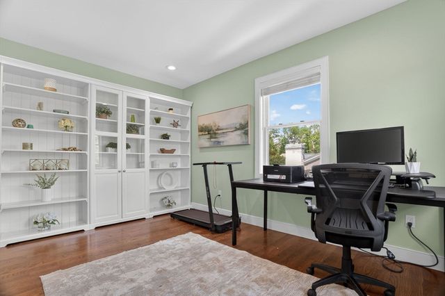 11 Haynes Rd, Newton, MA 02459