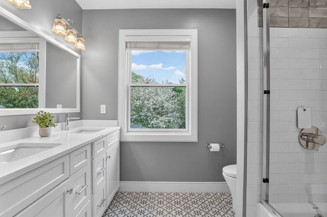 11 Haynes Rd, Newton, MA 02459