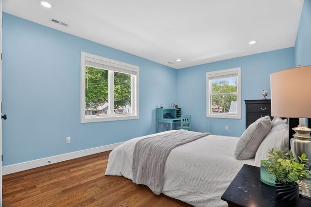 11 Haynes Rd, Newton, MA 02459
