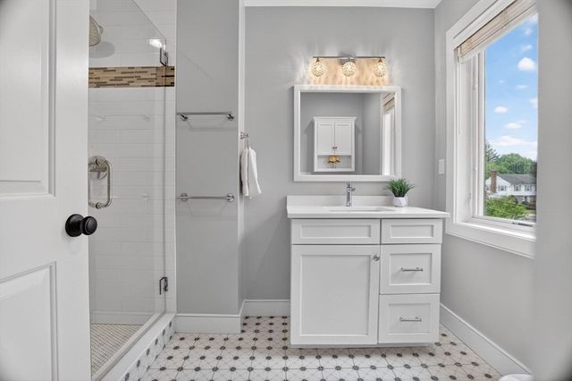 11 Haynes Rd, Newton, MA 02459