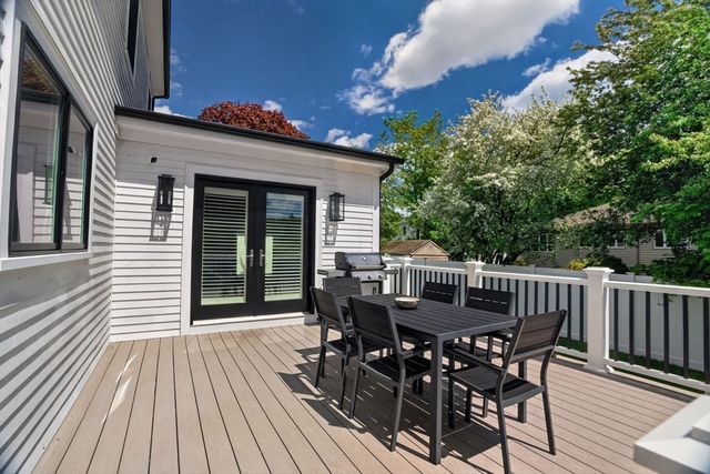 11 Haynes Rd, Newton, MA 02459