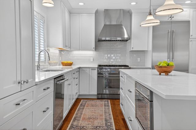 11 Haynes Rd, Newton, MA 02459
