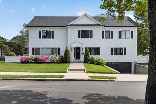 11 Haynes Rd, Newton, MA 02459