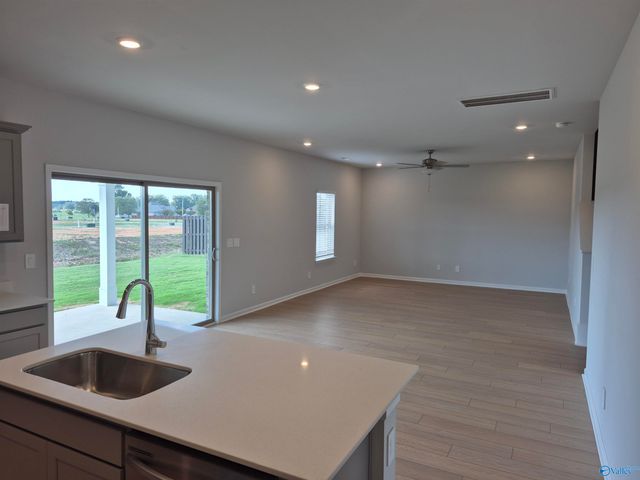 16985 Whispering Pines, Athens, AL 35611