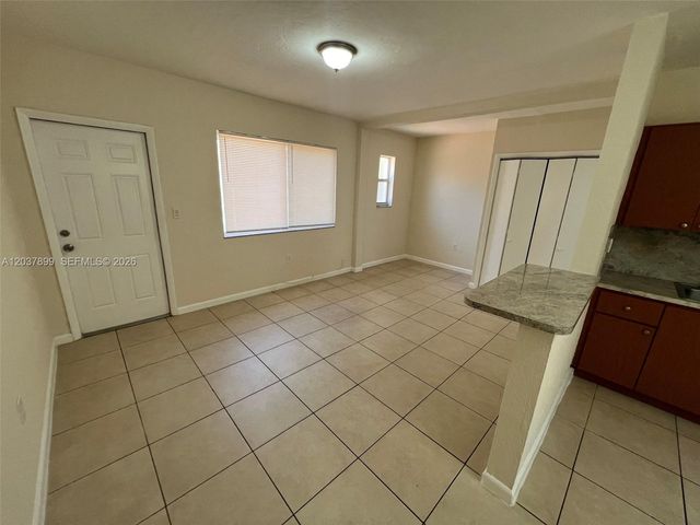 686 NE 85th St 3B, Miami, FL 33138