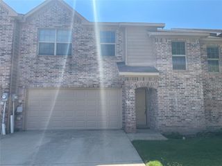 2311 Calendar Court, Grand Prairie, TX 75050